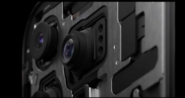 苹果将在未来的iPhone机型中改用10倍四棱镜镜头