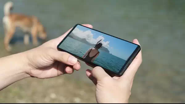 索尼Xperia 1 VI手机官图曝光：砍掉祖传4K带鱼屏、配骁龙8 Gen3插图1